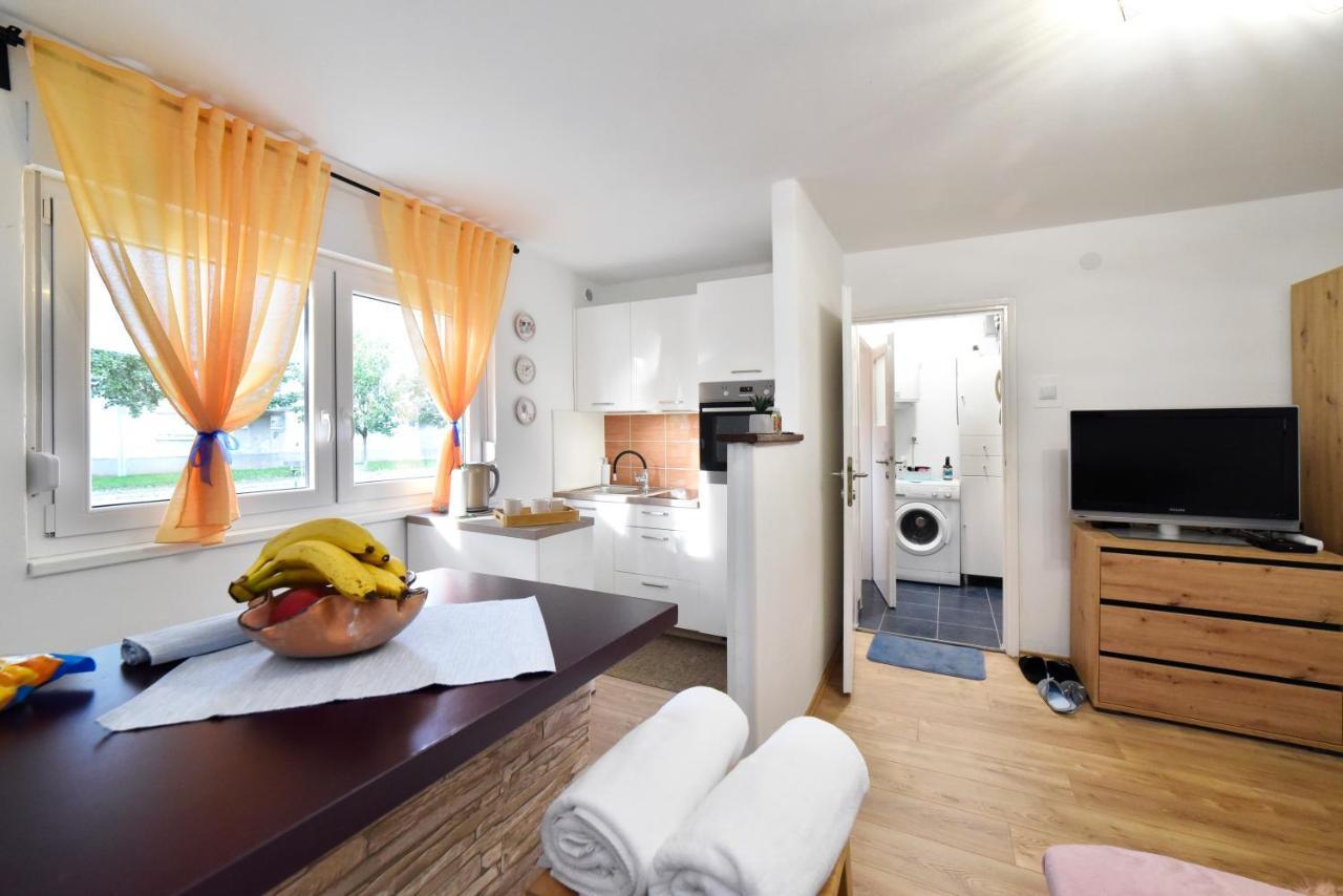 Studio Apartment Aneta ザグレブ エクステリア 写真