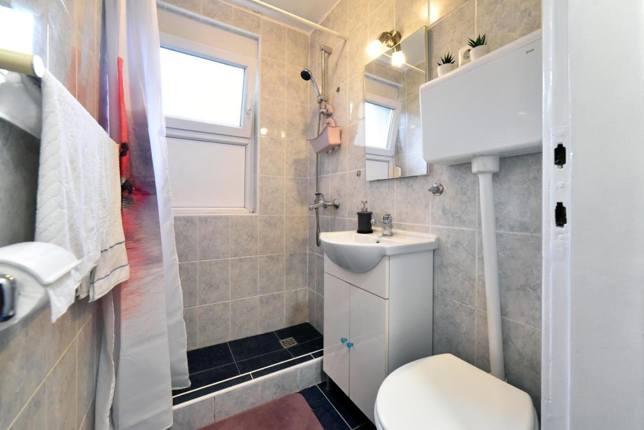 Studio Apartment Aneta ザグレブ エクステリア 写真